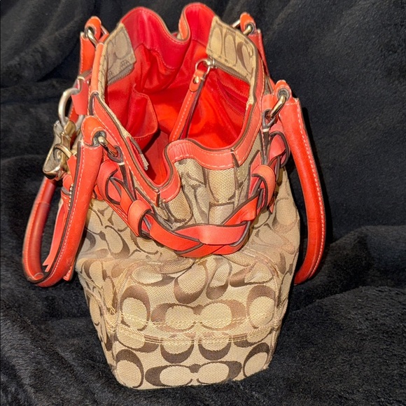 Coach Vintage Authentic Orange Beige shoulder Bag - Picture 14 of 16